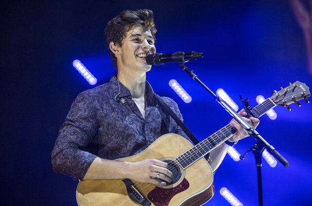 Shawn Mendes at Little Caesars Arena